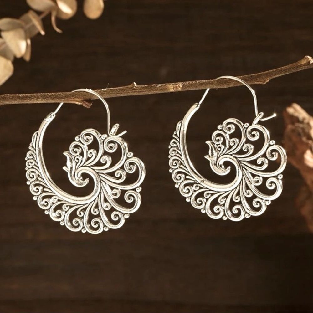 Brand New Antique Style Silver Tone Earrings